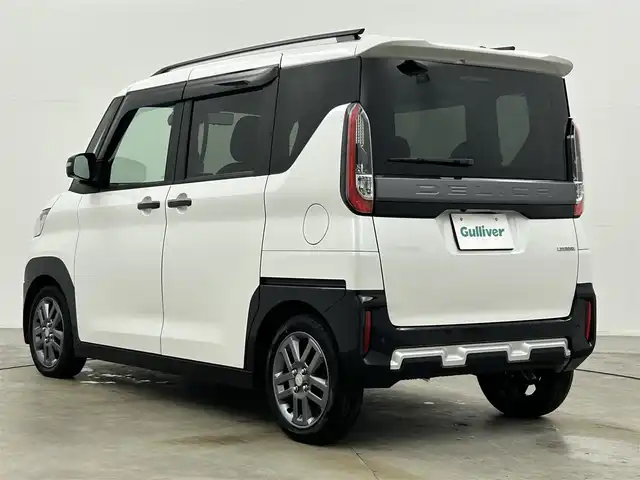 三菱 デリカミニ T プレミアム 岡山県 2024(令6)年 1万km アメジストブラック/シルキーホワイト 純正9インチディスプレイオーディオ/・FM/AM/Bluetooth/CarPlay/HDMI/アラウンドビューモニター/デジタルインナーミラー/ハーフレザーシート/・シートヒーター/ステアリングヒーター/マイパイロット/e-Assist/・衝突軽減ブレーキ/・車線逸脱警報/・オートマチックハイビーム/・踏み間違い防止アシスト/ビルトインETC/前後ドライブレコーダー/両側パワースライドドア/純正フロアマット/純正15インチアルミ/スマートキー2本/LEDヘッドライト/・フォグライト