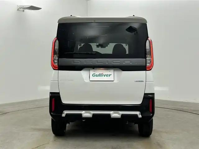 三菱 デリカミニ T プレミアム 岡山県 2024(令6)年 1万km アメジストブラック/シルキーホワイト 純正9インチディスプレイオーディオ/・FM/AM/Bluetooth/CarPlay/HDMI/アラウンドビューモニター/デジタルインナーミラー/ハーフレザーシート/・シートヒーター/ステアリングヒーター/マイパイロット/e-Assist/・衝突軽減ブレーキ/・車線逸脱警報/・オートマチックハイビーム/・踏み間違い防止アシスト/ビルトインETC/前後ドライブレコーダー/両側パワースライドドア/純正フロアマット/純正15インチアルミ/スマートキー2本/LEDヘッドライト/・フォグライト