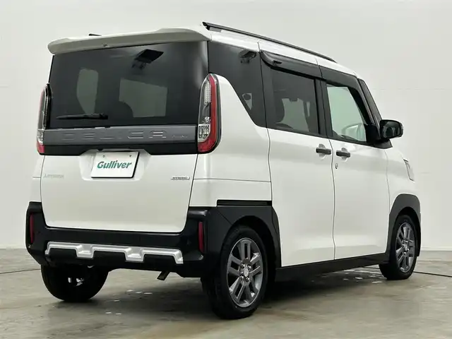 三菱 デリカミニ T プレミアム 岡山県 2024(令6)年 1万km アメジストブラック/シルキーホワイト 純正9インチディスプレイオーディオ/・FM/AM/Bluetooth/CarPlay/HDMI/アラウンドビューモニター/デジタルインナーミラー/ハーフレザーシート/・シートヒーター/ステアリングヒーター/マイパイロット/e-Assist/・衝突軽減ブレーキ/・車線逸脱警報/・オートマチックハイビーム/・踏み間違い防止アシスト/ビルトインETC/前後ドライブレコーダー/両側パワースライドドア/純正フロアマット/純正15インチアルミ/スマートキー2本/LEDヘッドライト/・フォグライト