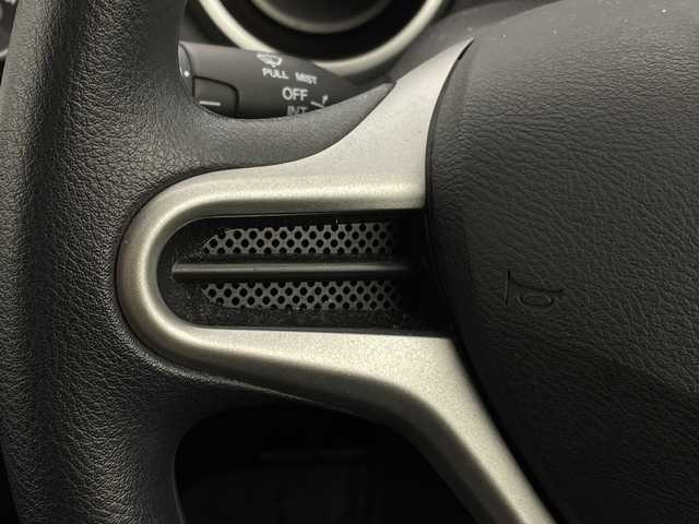 ホンダ フィット G 新潟県 2013(平25)年 5.6万km アラバスターシルバーメタリック メモリナビ　型式MDV-D402BT/CD/DVD/BT/ワンセグ/ETC/ハロゲン/社外AW冬タイヤセット積載済