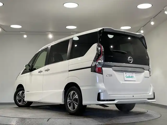 日産 セレナ e－パワー ハイウェイスター V 愛知県 2022(令4)年 1.9万km ブリリアントホワイトパール 純正９インチナビ　/（Bluetooth/フルセグTV/Blu-ray再生）/TVキャンセラー/防水シート　/純正フリップダウンモニター　/プロパイロット　/衝突軽減ブレーキ　/両側電動スライドドア　/アラウンドビューモニター　/ビルトインＥＴＣ２．０　/ＬＥＤヘッドライト　/ドライブレコーダー/ブラインドスポットモニター