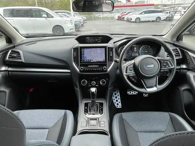スバル ＸＶ ハイブリッド アドバンス 青森県 2021(令3)年 2.4万km クリスタルホワイトP 4WD/ディーラーオプションナビ/フルセグTV/CD/DVD/BT/ETC2.0/純正ドライブレコーダー/D/N席パワーシート/D席シートメモリ/ハーフレザーシート/本革巻きステアリング/電動パーキングブレーキ/LEDオートライト/フォグランプ/ステアリング連動ヘッドランプ/アイサイトVer3.0/社外17インチホイール付きスタッドレスタイヤ積込