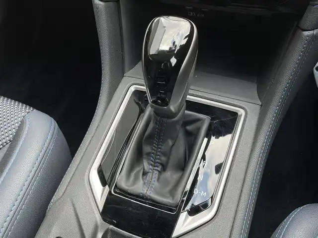 スバル ＸＶ ハイブリッド アドバンス 青森県 2021(令3)年 2.4万km クリスタルホワイトP 4WD/ディーラーオプションナビ/フルセグTV/CD/DVD/BT/ETC2.0/純正ドライブレコーダー/D/N席パワーシート/D席シートメモリ/ハーフレザーシート/本革巻きステアリング/電動パーキングブレーキ/LEDオートライト/フォグランプ/ステアリング連動ヘッドランプ/アイサイトVer3.0/社外17インチホイール付きスタッドレスタイヤ積込