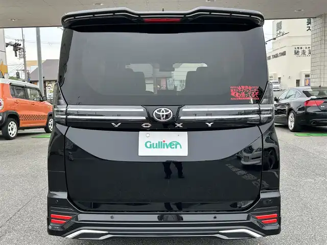 トヨタ ヴォクシー S－Z 奈良県 2023(令5)年 1.2万km アティチュードブラックマイカ オーナー/モデリスタエアロ/純正ナビ（ＣＤ／ＢＴ／ＵＳＢ／フルセグ）/衝突軽減システム/レーンキープアシスト/レーダークルーズコントロール/オートハイビーム/パーキングサポートブレーキ/両パワスラ/クリアランスソナー/ハーフレザー/前席シートヒーター/ETC2.0/バックカメラ/サンシェード/ドアバイザー/横滑り防止/純正17インチAw