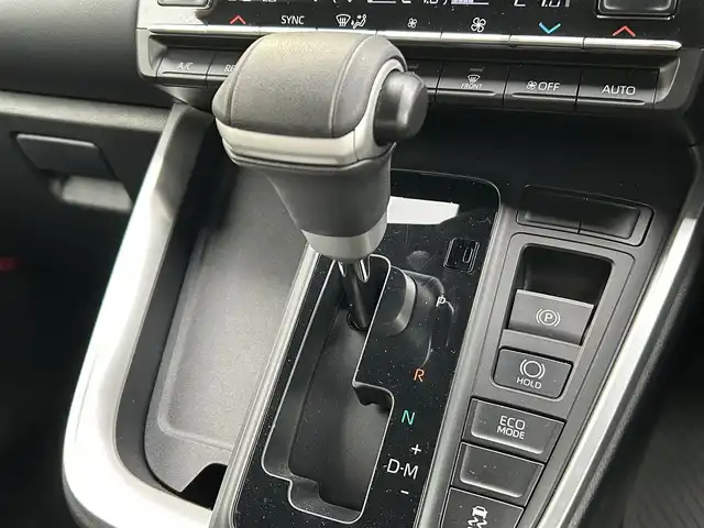 トヨタ ヴォクシー S－Z 奈良県 2023(令5)年 1.2万km アティチュードブラックマイカ オーナー/モデリスタエアロ/純正ナビ（ＣＤ／ＢＴ／ＵＳＢ／フルセグ）/衝突軽減システム/レーンキープアシスト/レーダークルーズコントロール/オートハイビーム/パーキングサポートブレーキ/両パワスラ/クリアランスソナー/ハーフレザー/前席シートヒーター/ETC2.0/バックカメラ/サンシェード/ドアバイザー/横滑り防止/純正17インチAw