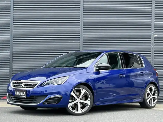 プジョー ３０８ GT ブルーHDi 茨城県 2017(平29)年 5.5万km マグネティックブルー アクティブシティブレーキ　/ＡＣＣ　/ＢＳＭ　/純正ディスプレイオーディオ　/バックカメラ　/ＢＴ　/ＵＳＢ　/ＣＤ　/ＥＴＣ　/半革シート　/パドルシフト　/ＬＥＤ　/パークセンサー　/純正１８インチＡＷ　/ドラレコ/禁煙車