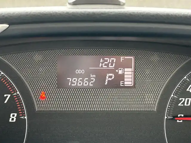 トヨタ シエンタ X 静岡県 2015(平27)年 8万km ホワイトパールクリスタルシャイン ユーザー買取車両/純性HDDナビ(VXM-174VFXi)/[CD/DVD/BT/地デジTV]/純性LEDライト/純性フロアマット/純正16インチAW/バックカメラ/スマートキー/スペアキー×1/エンジンスタートボタン/3列シート/モデリスタエアロパーツ/両側パワースライドドア/ベンチシート/アイドリングストップ