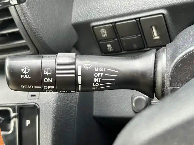 トヨタ シエンタ X 静岡県 2015(平27)年 8万km ホワイトパールクリスタルシャイン ユーザー買取車両/純性HDDナビ(VXM-174VFXi)/[CD/DVD/BT/地デジTV]/純性LEDライト/純性フロアマット/純正16インチAW/バックカメラ/スマートキー/スペアキー×1/エンジンスタートボタン/3列シート/モデリスタエアロパーツ/両側パワースライドドア/ベンチシート/アイドリングストップ