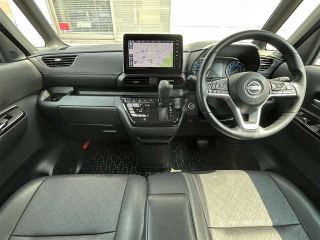 日産 ルークス HWS Gターボ プロパイロットED 福岡県 2024(令6)年 0.4万km プレミアムサンシャインオレンジメタリック/シルキーホワイト ワンオーナー/純正8インチメモリナビ/　（AM/FM/Bluetooth/フルセグTV）/フロント/サイド/バックカメラ/アラウンドビューモニター/インテリジェンスモビリティ/・プロパイロット/・インテリジェントエマージェンシーブレーキ/・前方衝突予測警報/・踏み間違い衝突防止アシスト/・車線逸脱警報/・車線逸脱防止支援システム/・ふらつき警報/・標識検知機能/・先行車発進お知らせ/コーナーセンサー/クリアランスソナー/オートライト/オートドア/純正15インチアルミホイール/黒色レザー調シートカバー/両側パワースライドドア/前方ドライブレコーダー/室内カメラ/純正フロアマット/社外ワイドインナーミラー/ISOFIX/プッシュスタート/ドアバイザー/電格ウインカーミラー/電源ソケット×1/スペアキー×1 /保証書/取扱説明書