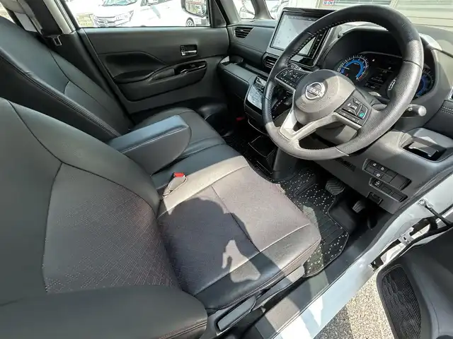日産 ルークス HWS Gターボ プロパイロットED 福岡県 2024(令6)年 0.4万km プレミアムサンシャインオレンジメタリック/シルキーホワイト ワンオーナー/純正8インチメモリナビ/　（AM/FM/Bluetooth/フルセグTV）/フロント/サイド/バックカメラ/アラウンドビューモニター/インテリジェンスモビリティ/・プロパイロット/・インテリジェントエマージェンシーブレーキ/・前方衝突予測警報/・踏み間違い衝突防止アシスト/・車線逸脱警報/・車線逸脱防止支援システム/・ふらつき警報/・標識検知機能/・先行車発進お知らせ/コーナーセンサー/クリアランスソナー/オートライト/オートドア/純正15インチアルミホイール/黒色レザー調シートカバー/両側パワースライドドア/前方ドライブレコーダー/室内カメラ/純正フロアマット/社外ワイドインナーミラー/ISOFIX/プッシュスタート/ドアバイザー/電格ウインカーミラー/電源ソケット×1/スペアキー×1 /保証書/取扱説明書