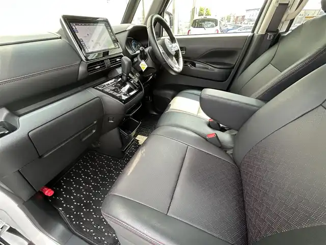 日産 ルークス HWS Gターボ プロパイロットED 福岡県 2024(令6)年 0.4万km プレミアムサンシャインオレンジメタリック/シルキーホワイト ワンオーナー/純正8インチメモリナビ/　（AM/FM/Bluetooth/フルセグTV）/フロント/サイド/バックカメラ/アラウンドビューモニター/インテリジェンスモビリティ/・プロパイロット/・インテリジェントエマージェンシーブレーキ/・前方衝突予測警報/・踏み間違い衝突防止アシスト/・車線逸脱警報/・車線逸脱防止支援システム/・ふらつき警報/・標識検知機能/・先行車発進お知らせ/コーナーセンサー/クリアランスソナー/オートライト/オートドア/純正15インチアルミホイール/黒色レザー調シートカバー/両側パワースライドドア/前方ドライブレコーダー/室内カメラ/純正フロアマット/社外ワイドインナーミラー/ISOFIX/プッシュスタート/ドアバイザー/電格ウインカーミラー/電源ソケット×1/スペアキー×1 /保証書/取扱説明書