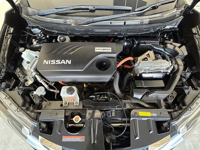 日産 エクストレイル ハイブリッド 20Xi 宮城県 2018(平30)年 8.8万km ダイヤモンドブラック 4WD//純正SDナビ MM518D-L/（CD/DVD/フルセグTV）//アラウンドビューモニター//プロパイロット//エマージェンシーブレーキ//横滑り防止装置//レーンキープアシスト//衝突軽減システム//インテリジェントルームミラー//パワーバックドア//カプロンシート//ETC//LEDヘッドライト//フォグランプ//純正17インチアルミホイール//スマートキー//取扱説明書