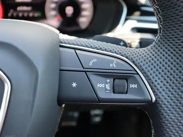 アウディ Ａ５ SB 40TDIクワトロ Sライン 宮城県 2021(令3)年 5.5万km ミトスブラックメタリック パノラマサンルーフ/マトリクスLEDヘッドライト/アダプティブクルーズコントロール/純正メモリナビ/バーチャルコクピット/サラウンドビューカメラ/アンビエントライト/ハーフレザーシート/シートヒーター（フロント/リヤ）/パワーシート（フロント/リヤ）/パーキングアシスト/電動リアゲート/ETC/純正前後型ドライブレコーダー