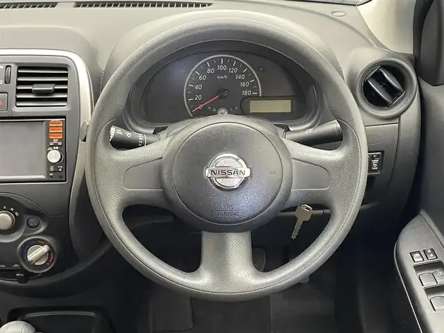 日産 マーチ 12S 兵庫県 2016(平28)年 2万km ブリリアントホワイトパール 純正SDナビ(CD/フルセグ/SD/Bluetooth)/・MM115D-W/バックカメラ/リモコンキー/スペアキー/ヘッドライトレベライザー/ETC/純正フロアマット/横滑り防止装置