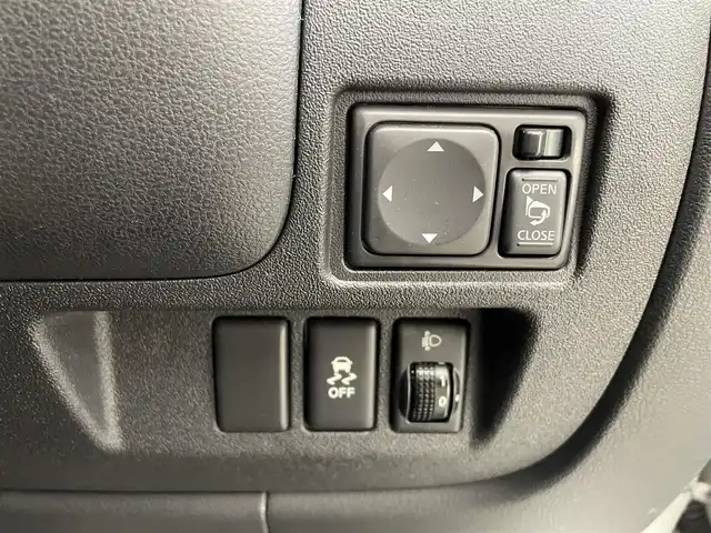 日産 マーチ 12S 兵庫県 2016(平28)年 2万km ブリリアントホワイトパール 純正SDナビ(CD/フルセグ/SD/Bluetooth)/・MM115D-W/バックカメラ/リモコンキー/スペアキー/ヘッドライトレベライザー/ETC/純正フロアマット/横滑り防止装置