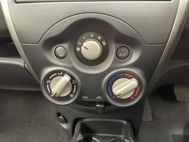 日産 マーチ 12S 兵庫県 2016(平28)年 2万km ブリリアントホワイトパール 純正SDナビ(CD/フルセグ/SD/Bluetooth)/・MM115D-W/バックカメラ/リモコンキー/スペアキー/ヘッドライトレベライザー/ETC/純正フロアマット/横滑り防止装置