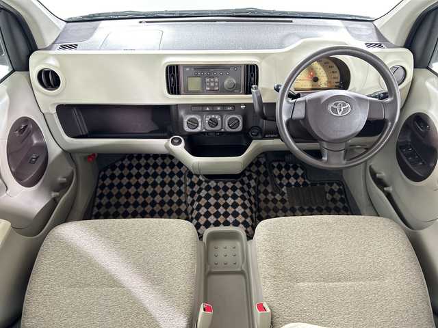 トヨタ パッソ X 佐賀県 2010(平22)年 5.8万km キナコメタリック 純正オーディオ　/ＣＤ再生　/ＡＭ／ＦＭ　/リモコンキー　/純正フロアマット　/横滑り防止装置　/ヘッドライトレベライザー　/電動格納ミラー　/ダブルエアバック　/ドアバイザー