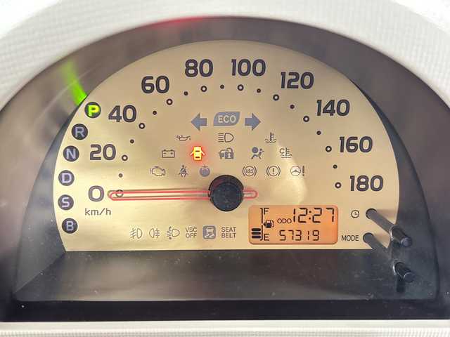 トヨタ パッソ X 佐賀県 2010(平22)年 5.8万km キナコメタリック 純正オーディオ　/ＣＤ再生　/ＡＭ／ＦＭ　/リモコンキー　/純正フロアマット　/横滑り防止装置　/ヘッドライトレベライザー　/電動格納ミラー　/ダブルエアバック　/ドアバイザー