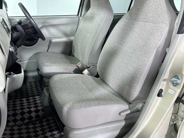 トヨタ パッソ X 佐賀県 2010(平22)年 5.8万km キナコメタリック 純正オーディオ　/ＣＤ再生　/ＡＭ／ＦＭ　/リモコンキー　/純正フロアマット　/横滑り防止装置　/ヘッドライトレベライザー　/電動格納ミラー　/ダブルエアバック　/ドアバイザー