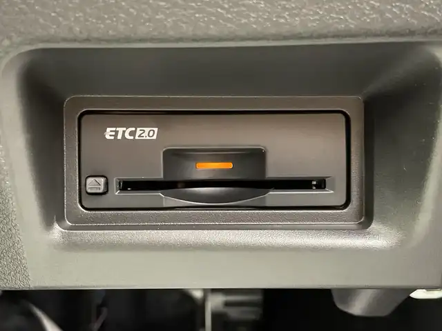 日産 セレナ e－パワー ハイウェイスター V 三重県 2025(令7)年 0.1千km プリズムホワイト /純正12.3インチナビ//全方位カメラ//フルセグ//純正フリップダウンモニター//デジタルインナーミラー//HDMI//ワイヤレス充電//プロパイロット//追従式クルーズコントロール//衝突軽減ブレーキ//レーンキープアシスト//ブラインドスポットモニター//オートハイビーム//コーナーセンサー//両側パワースライドドア//スマートキー×２