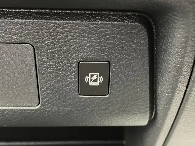 日産 セレナ e－パワー ハイウェイスター V 三重県 2025(令7)年 0.1千km プリズムホワイト /純正12.3インチナビ//全方位カメラ//フルセグ//純正フリップダウンモニター//デジタルインナーミラー//HDMI//ワイヤレス充電//プロパイロット//追従式クルーズコントロール//衝突軽減ブレーキ//レーンキープアシスト//ブラインドスポットモニター//オートハイビーム//コーナーセンサー//両側パワースライドドア//スマートキー×２