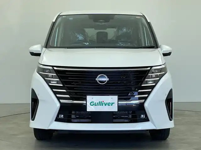 日産 セレナ e－パワー ハイウェイスター V 三重県 2025(令7)年 0.1千km プリズムホワイト /純正12.3インチナビ//全方位カメラ//フルセグ//純正フリップダウンモニター//デジタルインナーミラー//HDMI//ワイヤレス充電//プロパイロット//追従式クルーズコントロール//衝突軽減ブレーキ//レーンキープアシスト//ブラインドスポットモニター//オートハイビーム//コーナーセンサー//両側パワースライドドア//スマートキー×２