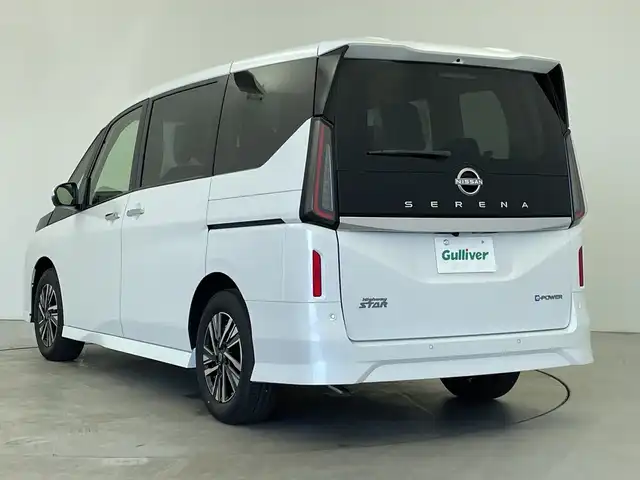日産 セレナ e－パワー ハイウェイスター V 三重県 2025(令7)年 0.1千km プリズムホワイト /純正12.3インチナビ//全方位カメラ//フルセグ//純正フリップダウンモニター//デジタルインナーミラー//HDMI//ワイヤレス充電//プロパイロット//追従式クルーズコントロール//衝突軽減ブレーキ//レーンキープアシスト//ブラインドスポットモニター//オートハイビーム//コーナーセンサー//両側パワースライドドア//スマートキー×２
