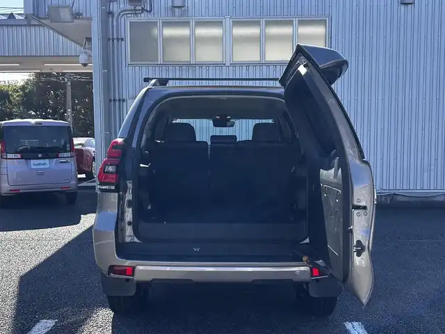 トヨタ ランドクルーザー プラド TX Lパッケージ 静岡県 2018(平30)年 5.4万km アバンギャルドブロンズメタリック ユーザー買取車両/ワンオーナー/ALPINE製9インチSDナビ(X9Z)/　【CD/DVD/BT/地デジフルセグTV】/純正LEDヘッドライト/社外17インチAW/レザーシート/シートヒーター/ベンチレーション/ウッドコンビステアリング/バックカメラ/ETC/ルーフレール/プリクラッシュセーフティシステム/レーンキープアシスト/サンルーフ/電動格納サードシート/スマートキー/新車時保証書/取扱説明書/スペアキー×1