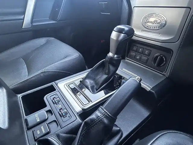 トヨタ ランドクルーザー プラド TX Lパッケージ 静岡県 2018(平30)年 5.4万km アバンギャルドブロンズメタリック ユーザー買取車両/ワンオーナー/ALPINE製9インチSDナビ(X9Z)/　【CD/DVD/BT/地デジフルセグTV】/純正LEDヘッドライト/社外17インチAW/レザーシート/シートヒーター/ベンチレーション/ウッドコンビステアリング/バックカメラ/ETC/ルーフレール/プリクラッシュセーフティシステム/レーンキープアシスト/サンルーフ/電動格納サードシート/スマートキー/新車時保証書/取扱説明書/スペアキー×1