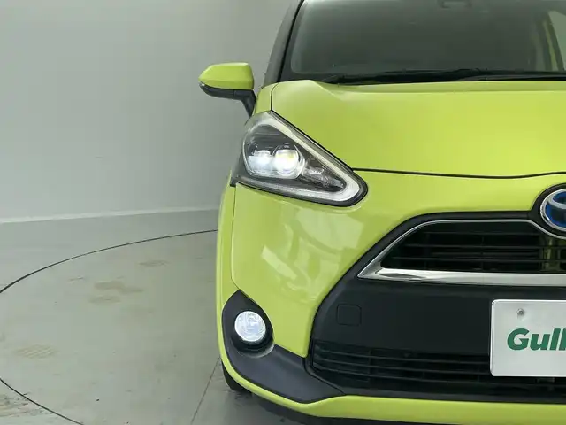 トヨタ シエンタ ハイブリッド G 茨城県 2015(平27)年 7万km エアーイエロー 純正ナビ　フルセグＴＶ　Ｂｌｕｅｔｏｏｔｈ　バックモニター　両側パワースライドドア　トヨタセーフティセンス　レーンキープアシスト　オートハイビーム　ＬＥＤヘッドランプパッケージ　１５インチＡＷ