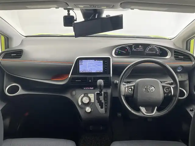 トヨタ シエンタ ハイブリッド G 茨城県 2015(平27)年 7万km エアーイエロー 純正ナビ　フルセグＴＶ　Ｂｌｕｅｔｏｏｔｈ　バックモニター　両側パワースライドドア　トヨタセーフティセンス　レーンキープアシスト　オートハイビーム　ＬＥＤヘッドランプパッケージ　１５インチＡＷ