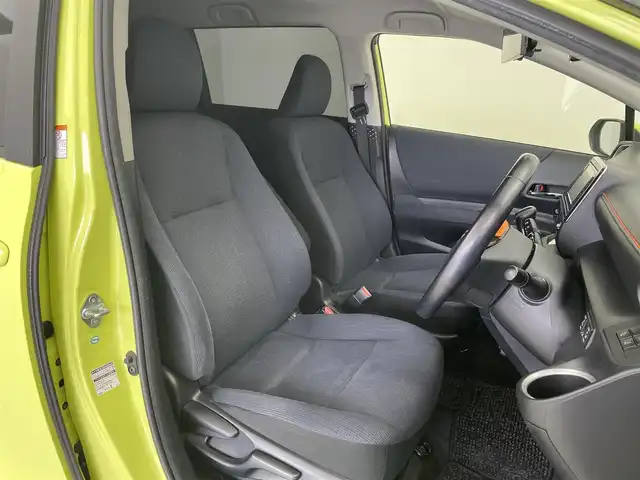 トヨタ シエンタ ハイブリッド G 茨城県 2015(平27)年 7万km エアーイエロー 純正ナビ　フルセグＴＶ　Ｂｌｕｅｔｏｏｔｈ　バックモニター　両側パワースライドドア　トヨタセーフティセンス　レーンキープアシスト　オートハイビーム　ＬＥＤヘッドランプパッケージ　１５インチＡＷ