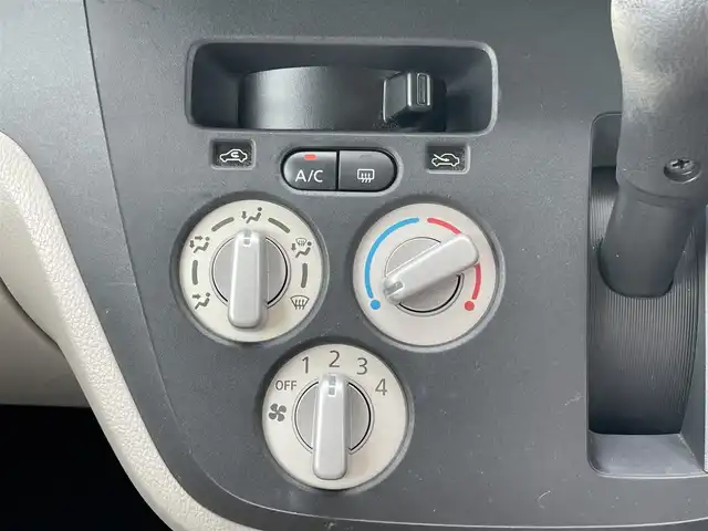 日産 デイズ ルークス S 新潟県 2014(平26)年 3.5万km アゼリアピンク メモリナビ/社外ホイールスタッドレスタイヤ装着/純正ホイール夏タイヤ車載/アイドリングストップ/ドアバイザー/ETC/Bluetooth/純正フロアマット/電動格納ドアミラー/スペアキー1個