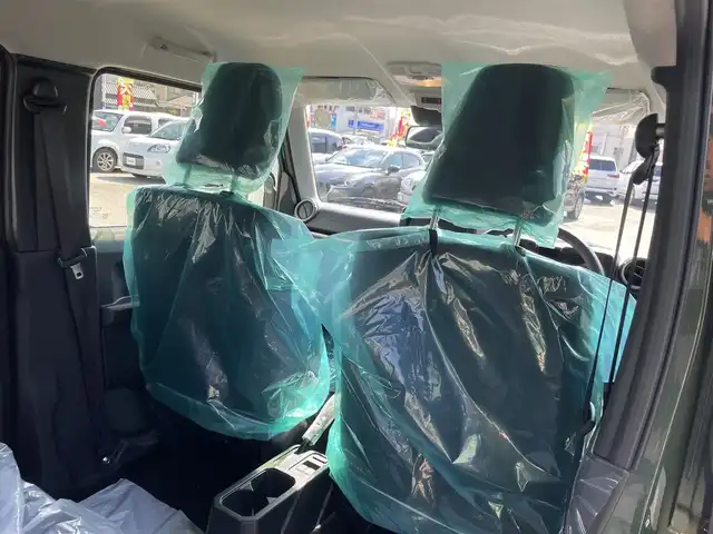 スズキ ジムニー ノマド FC 福岡県 2025(令7)年 0.1千km 緑 登録済未使用車/4WD/レーダークルーズコントロール/LEDヘッドライト/オートライト/DN席シートヒーター/純正15インチAW/アイドリングストップ/横滑り防止装置/コーナーセンサー/レーンキープアシスト/盗難防止装置/衝突被害軽減ブレーキ/スマートキー