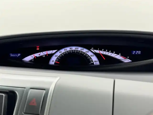 トヨタ エスティマ アエラス Gエディション 福岡県 2010(平22)年 8.9万km ブラック フリップダウンモニター　/社外ナビ／フルセグＴＶ　/バックカメラ　/ビルトインＥＴＣ　/クルーズコントロール　/両側電動スライドドア　/プッシュスタート　/電動格納式ドアミラー　/純正フロアマット　/純正１７インチＡＷ