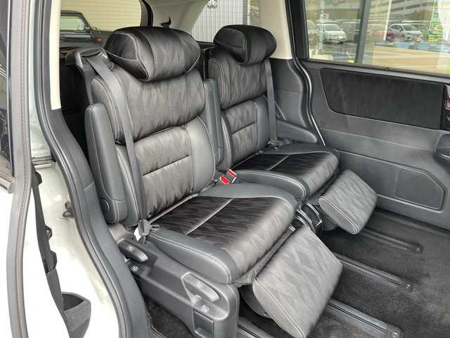 ホンダ オデッセイ ハイブリッド アブソルート・EXホンダセンジング 愛知県 2019(平31)年 9.1万km プラチナホワイトパール ホンダセンシング/純正10型ナビ/フリップダウンモニター/全方位カメラ/レーダークルーズコントロール/シートヒーター/バックカメラ/パワーシート/コーナーセンサー/純正アルミホイール/ETC2.0/ブラインドスポットモニター/LEDヘッドライト/レーンキープアシスト/ドライブレコーダー/ステアリングスイッチ/スマートキー/プッシュスタート/プレミアムシート