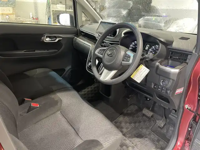 ダイハツ ムーヴ カスタム X VS SAⅢ 富山県 2022(令4)年 6.6万km ブラックマイカメタリック/ファイアークォーツレッドメタリック 2トーン ワンオーナー／パノラミックビューモニター／ナビ／フルセグＴＶ／Ｂｌｕｅｔｏｏｔｈ／ＤＶＤ再生／シートヒーター／スマートキー／プッシュスタート／衝突軽減ブレーキ／オートマチックハイビーム