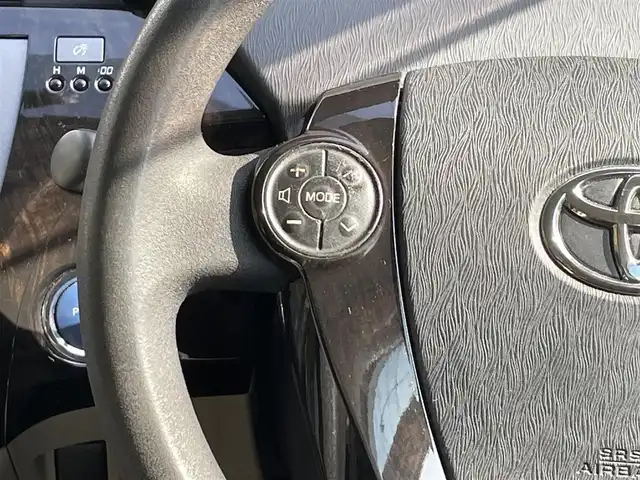 トヨタ プリウス S　マイコーデ 高知県 2013(平25)年 13.9万km ホワイトパールクリスタルシャイン 社外ナビ（フルセグTV/CD/DVD/BT)/バックカメラ/モデリスタエアロ（フロント）/ETC/オートライト/スマートキー