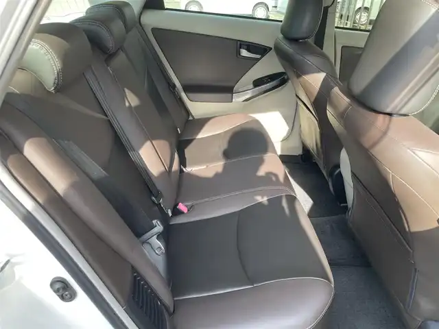 トヨタ プリウス S　マイコーデ 高知県 2013(平25)年 13.9万km ホワイトパールクリスタルシャイン 社外ナビ（フルセグTV/CD/DVD/BT)/バックカメラ/モデリスタエアロ（フロント）/ETC/オートライト/スマートキー