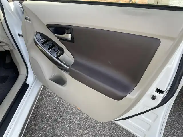 トヨタ プリウス S　マイコーデ 高知県 2013(平25)年 13.9万km ホワイトパールクリスタルシャイン 社外ナビ（フルセグTV/CD/DVD/BT)/バックカメラ/モデリスタエアロ（フロント）/ETC/オートライト/スマートキー