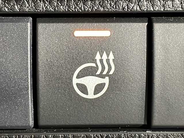 トヨタ ＲＡＶ４ アドベンチャー 広島県 2020(令2)年 3.2万km アティチュードブラックマイカ カロッツェリア９型ナビ　/シートヒーター/ベンチレーション/パワーシート　/ステアリングヒーター/セーフティセンス/・プリクラッシュセーフティ/・レーントレーシングアシスト/・レーダークルーズコントロール/・オートマチックハイビーム/クリアランスソナー/ETC/社外１７インチアルミホイール(225/65/R17)/エアバック（運転席/助手席/サイド/カーテン）