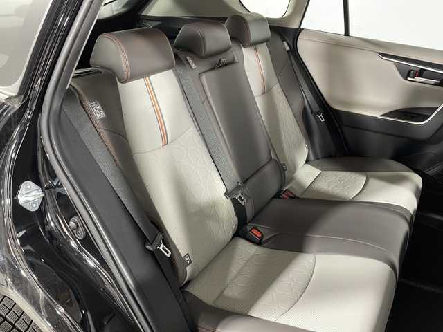 トヨタ ＲＡＶ４ アドベンチャー 広島県 2020(令2)年 3.2万km アティチュードブラックマイカ カロッツェリア９型ナビ　/シートヒーター/ベンチレーション/パワーシート　/ステアリングヒーター/セーフティセンス/・プリクラッシュセーフティ/・レーントレーシングアシスト/・レーダークルーズコントロール/・オートマチックハイビーム/クリアランスソナー/ETC/社外１７インチアルミホイール(225/65/R17)/エアバック（運転席/助手席/サイド/カーテン）