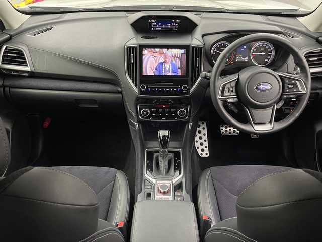 スバル フォレスター スポーツ 大阪府 2021(令3)年 3.9万km クリスタルホワイトP 純正ナビ/【フルセグTV/AM/FM/CD/DVD/BT/USB】/バックカメラ/サイドカメラ/ドライブレコーダー/ビルトインETC/アイサイト/・追従走行付きクルーズコントコール/・レーンキープアシスト/・衝突被害軽減システム/ブラインドスポットモニター/アイドリングストップ/横滑り防止装置/後コーナーセンサー/メモリシート/パワーシート/シートヒーター/ステアリングヒーター　/純正AW/スペアキー