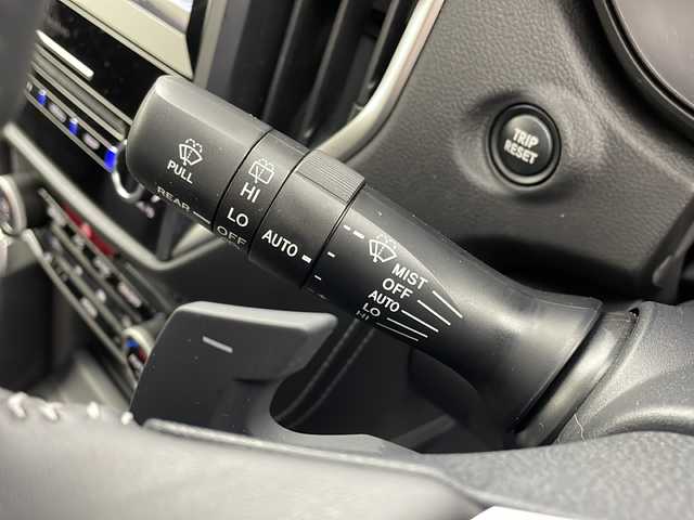 スバル フォレスター スポーツ 大阪府 2021(令3)年 3.9万km クリスタルホワイトP 純正ナビ/【フルセグTV/AM/FM/CD/DVD/BT/USB】/バックカメラ/サイドカメラ/ドライブレコーダー/ビルトインETC/アイサイト/・追従走行付きクルーズコントコール/・レーンキープアシスト/・衝突被害軽減システム/ブラインドスポットモニター/アイドリングストップ/横滑り防止装置/後コーナーセンサー/メモリシート/パワーシート/シートヒーター/ステアリングヒーター　/純正AW/スペアキー