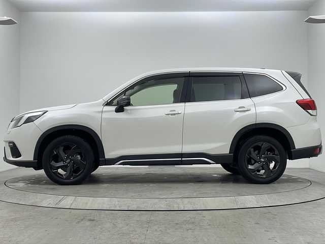 スバル フォレスター スポーツ 大阪府 2021(令3)年 3.9万km クリスタルホワイトP 純正ナビ/【フルセグTV/AM/FM/CD/DVD/BT/USB】/バックカメラ/サイドカメラ/ドライブレコーダー/ビルトインETC/アイサイト/・追従走行付きクルーズコントコール/・レーンキープアシスト/・衝突被害軽減システム/ブラインドスポットモニター/アイドリングストップ/横滑り防止装置/後コーナーセンサー/メモリシート/パワーシート/シートヒーター/ステアリングヒーター　/純正AW/スペアキー