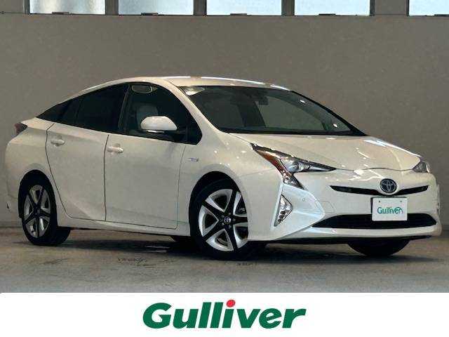 トヨタ プリウス A ツーリングセレクション 宮城県 2016(平28)年 5.5万km ホワイトパールクリスタルシャイン SDナビ/トヨタセーフティーセンスP/・プリクラッシュセーフティー/・レーンデパーチャーアラート/・オートマチックハイビーム/・レーダークルーズコントロール/・インテリジェントクリアランスソナー/・ブラインドスポットモニター/LEDヘッドライト/フォグランプ/オートライト/シートヒーター/レザーシート/純正フロアマット/純正ドライブレコーダー/純正ビルドインETC/純正アルミホイール/フルセグTV/Bluetooth接続/CD/DVD/USB入力端子/HDMI/バックカメラ/横滑り防止装置/アイドリングストップ