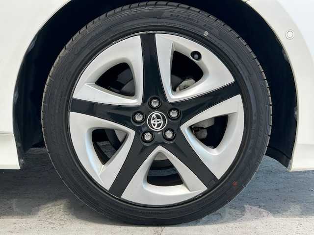 トヨタ プリウス A ツーリングセレクション 宮城県 2016(平28)年 5.5万km ホワイトパールクリスタルシャイン SDナビ/トヨタセーフティーセンスP/・プリクラッシュセーフティー/・レーンデパーチャーアラート/・オートマチックハイビーム/・レーダークルーズコントロール/・インテリジェントクリアランスソナー/・ブラインドスポットモニター/LEDヘッドライト/フォグランプ/オートライト/シートヒーター/レザーシート/純正フロアマット/純正ドライブレコーダー/純正ビルドインETC/純正アルミホイール/フルセグTV/Bluetooth接続/CD/DVD/USB入力端子/HDMI/バックカメラ/横滑り防止装置/アイドリングストップ