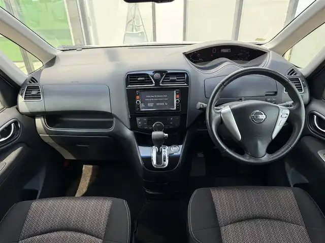 日産 セレナ ハイウェイスター Aセーフティ 道南・函館 2014(平26)年 1.8万km ブリリアントホワイトパール 純正ナビ/フルセグＴＶ/衝突軽減ブレーキ/クルーズコントロール/全周囲カメラ/コーナーセンサー/クルーズコントロール/両側パワースライドドア/オートライト/プッシュスタート/アイドリングストップ