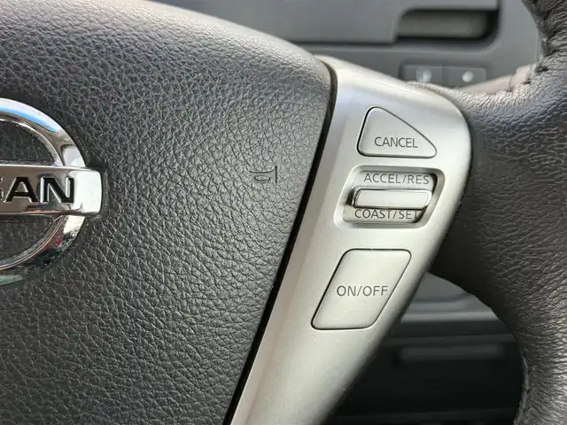 日産 セレナ ハイウェイスター Aセーフティ 道南・函館 2014(平26)年 1.8万km ブリリアントホワイトパール 純正ナビ/フルセグＴＶ/衝突軽減ブレーキ/クルーズコントロール/全周囲カメラ/コーナーセンサー/クルーズコントロール/両側パワースライドドア/オートライト/プッシュスタート/アイドリングストップ