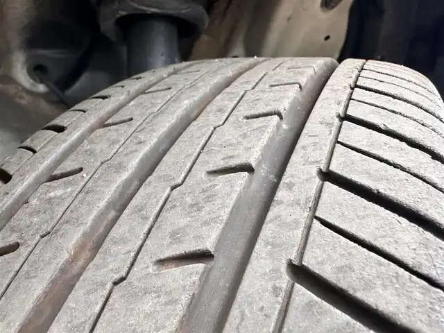 トヨタ ルーミー カスタムG－T 宮城県 2019(平31)年 6.8万km パールホワイトⅢ コンフォートパッケージ/・シートヒーター（運転席/助手席）/・シートバックテーブル（運転席/助手席）/＝＝＝/スマートアシスト3/・衝突回避支援ブレーキ機能/・衝突警報機能/・車線逸脱警報機能/・誤発進抑制制御機能/・先行車発進お知らせ機能/・オートハイビーム/・コーナーセンサー/社外ナビ（AVIC-RZ901）/・CD/DVD/・Bluetooth/・フルセグTV/バックカメラ/ETC/両側パワースライドドア/革巻きステアリング/クルーズコントロール/LEDヘッドランプ/フォグランプ/オートライト/スマートキー＆プッシュスタート/スペアキー/エンジンスターター/電動格納ミラー/純正15インチAW/純正ドアバイザー/純正フロアマット/Wエアバッグ